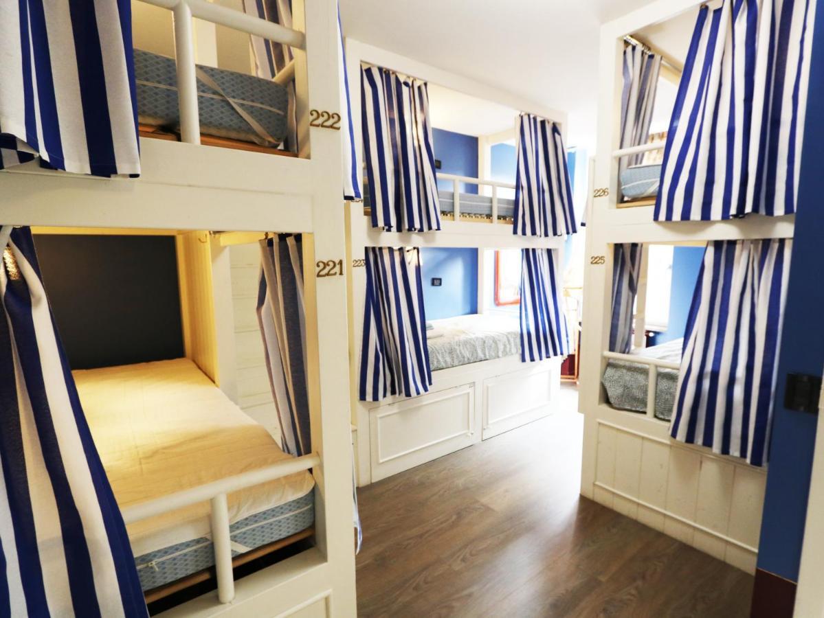 Grand Hostel Coconut Милан Экстерьер фото