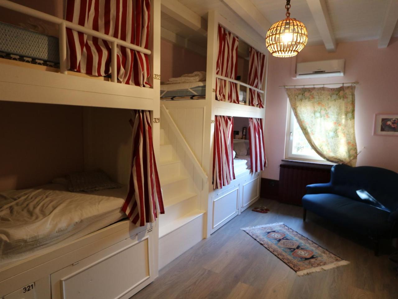 Grand Hostel Coconut Милан Экстерьер фото